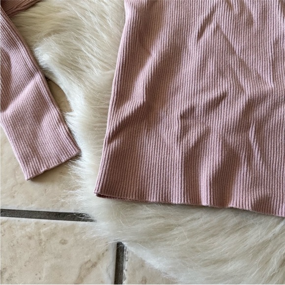 H&M Cowlneck Sweater - Picture 4 of 5